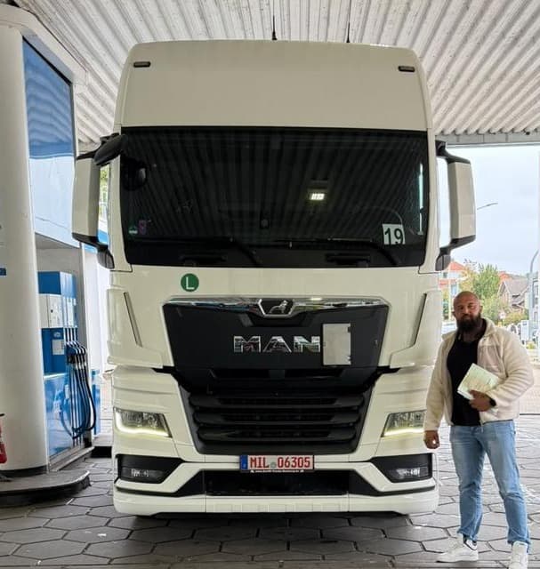 Weißer MAN-Lkw von David Transport & Logistik